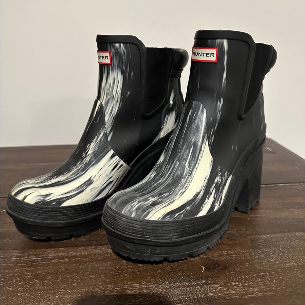 Hunter Chelsea Block Heel Boot
